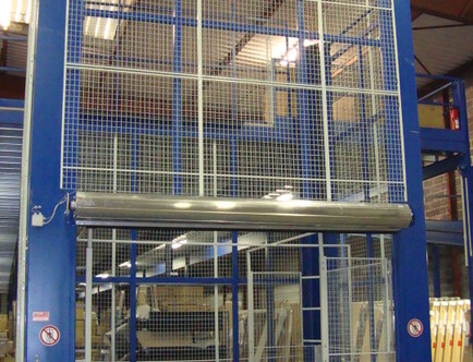 Goods lift - 1