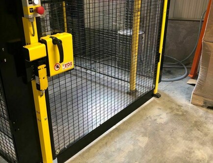 Goods lift - 1