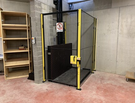 Goods lift - 1